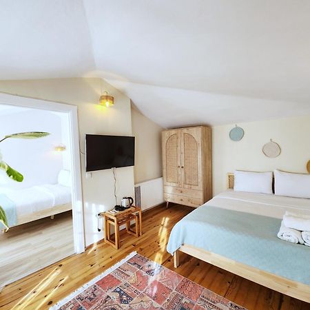 Aya Butik Otel Adalar Exteriör bild