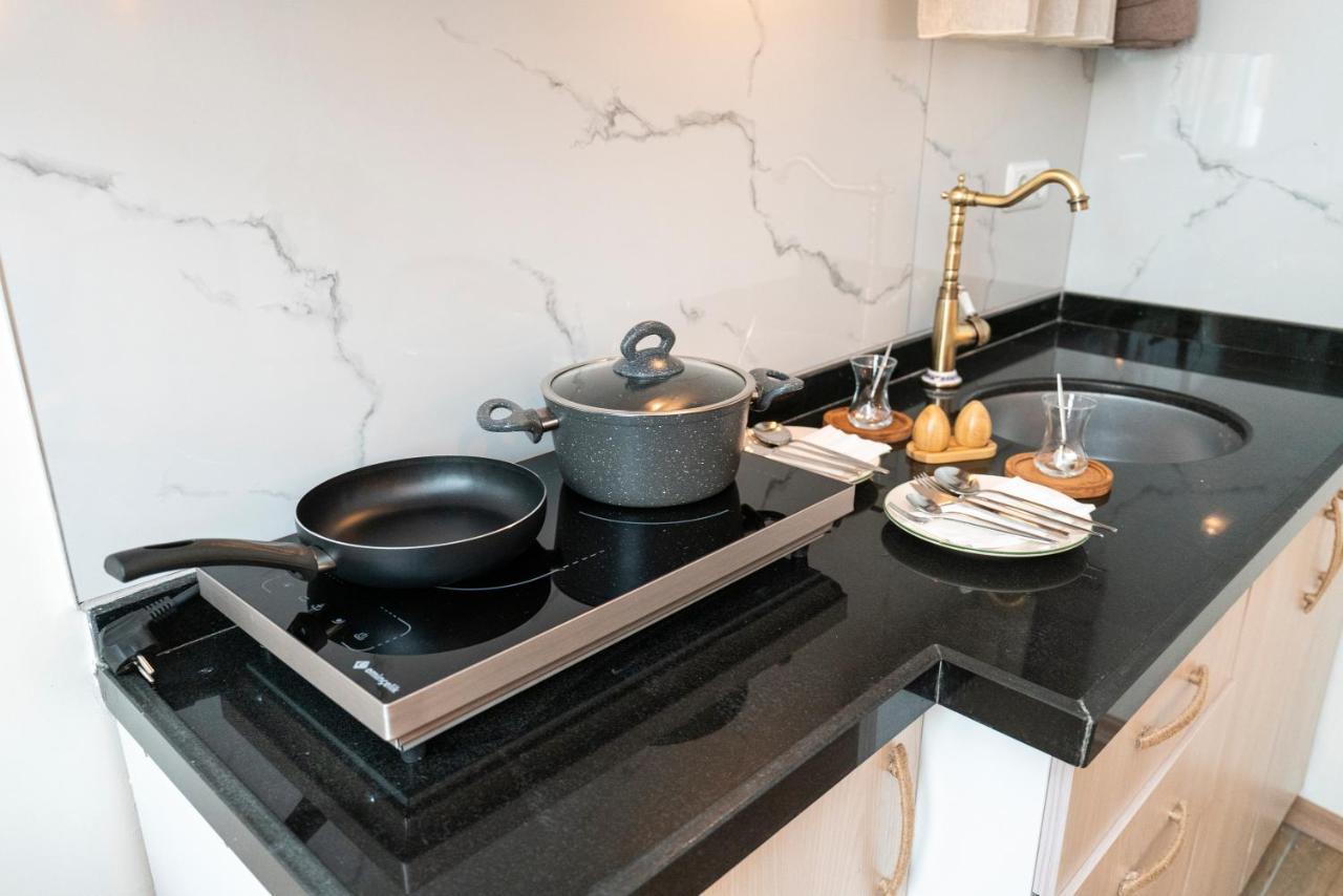 Aya Butik Otel Adalar Exteriör bild