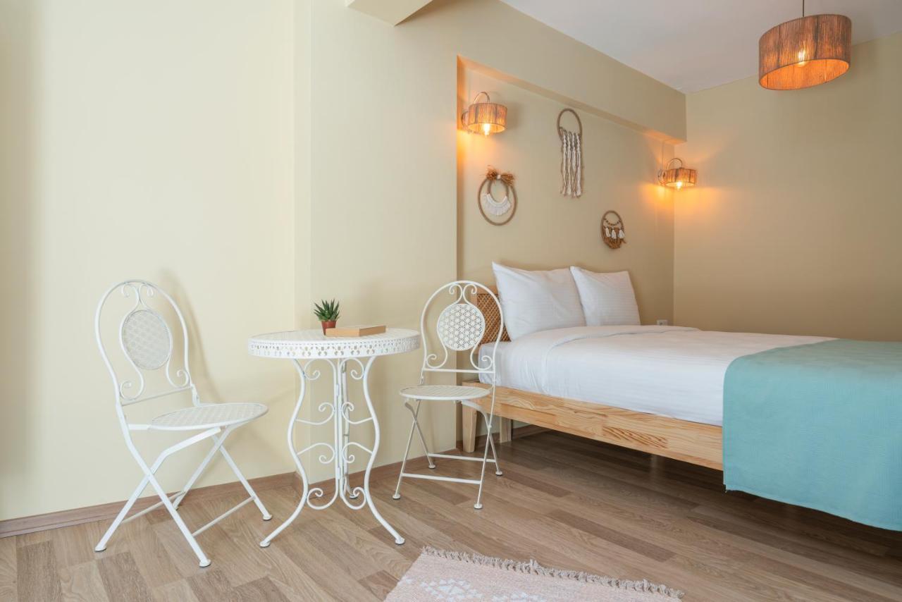 Aya Butik Otel Adalar Exteriör bild