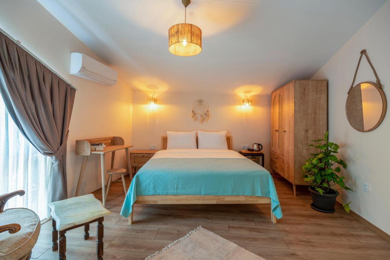 Aya Butik Otel Adalar Exteriör bild