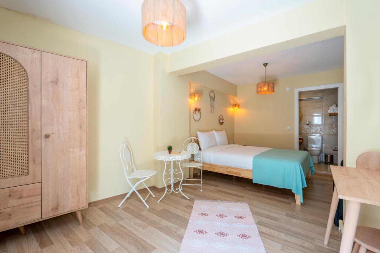 Aya Butik Otel Adalar Exteriör bild