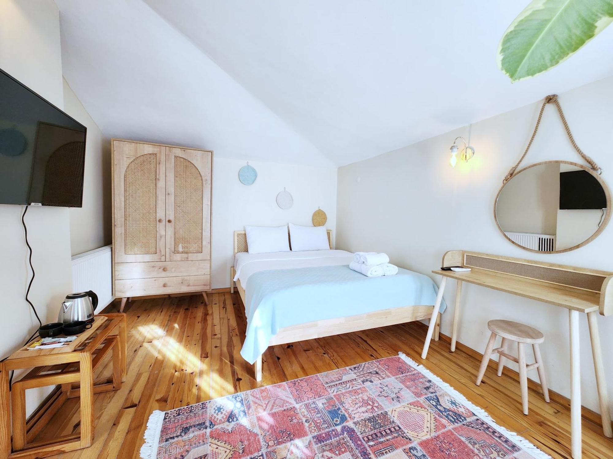 Aya Butik Otel Adalar Exteriör bild