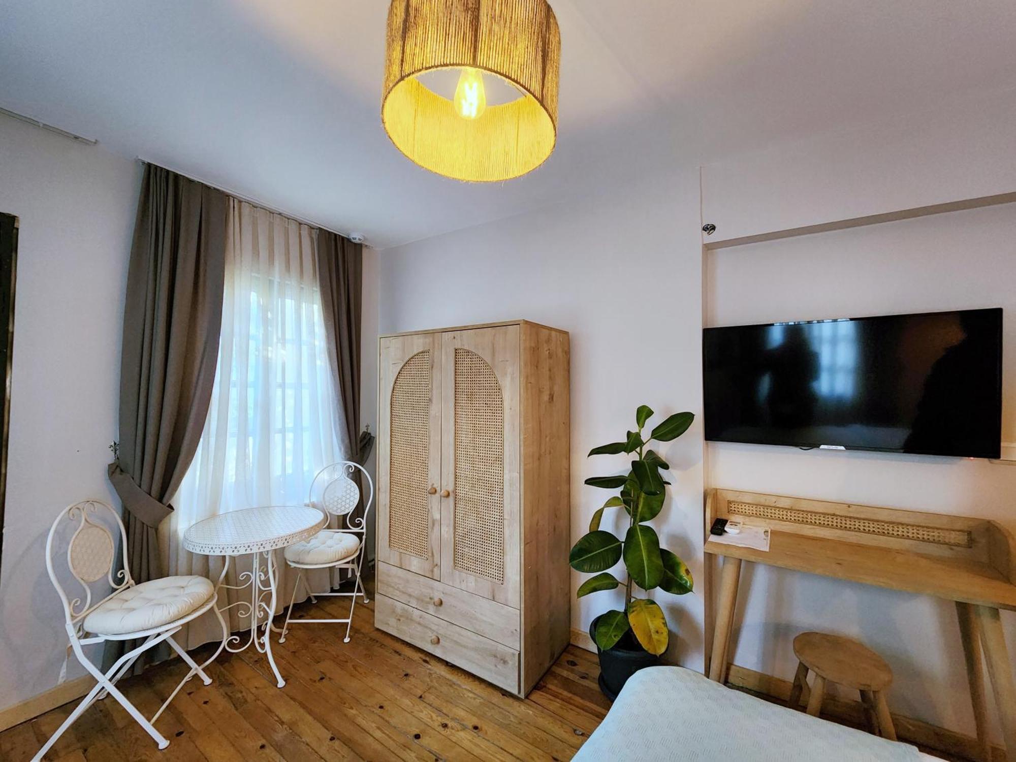 Aya Butik Otel Adalar Exteriör bild