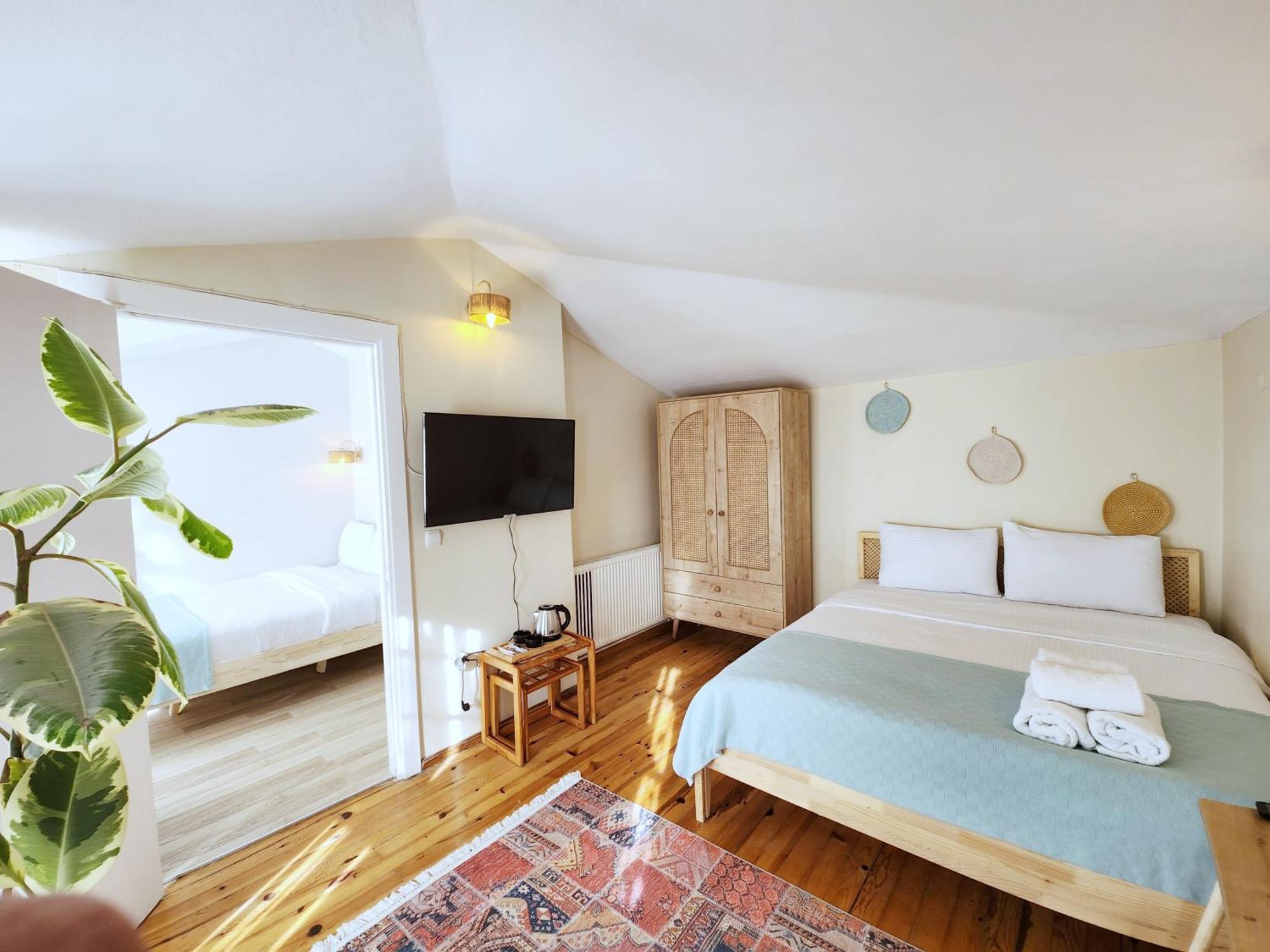 Aya Butik Otel Adalar Exteriör bild